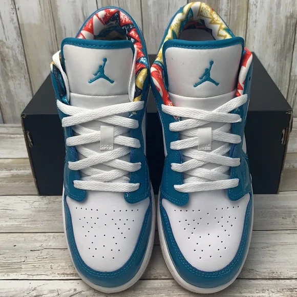 Air Jordan 1 Low Cyber Teal - Picture 3 of 6